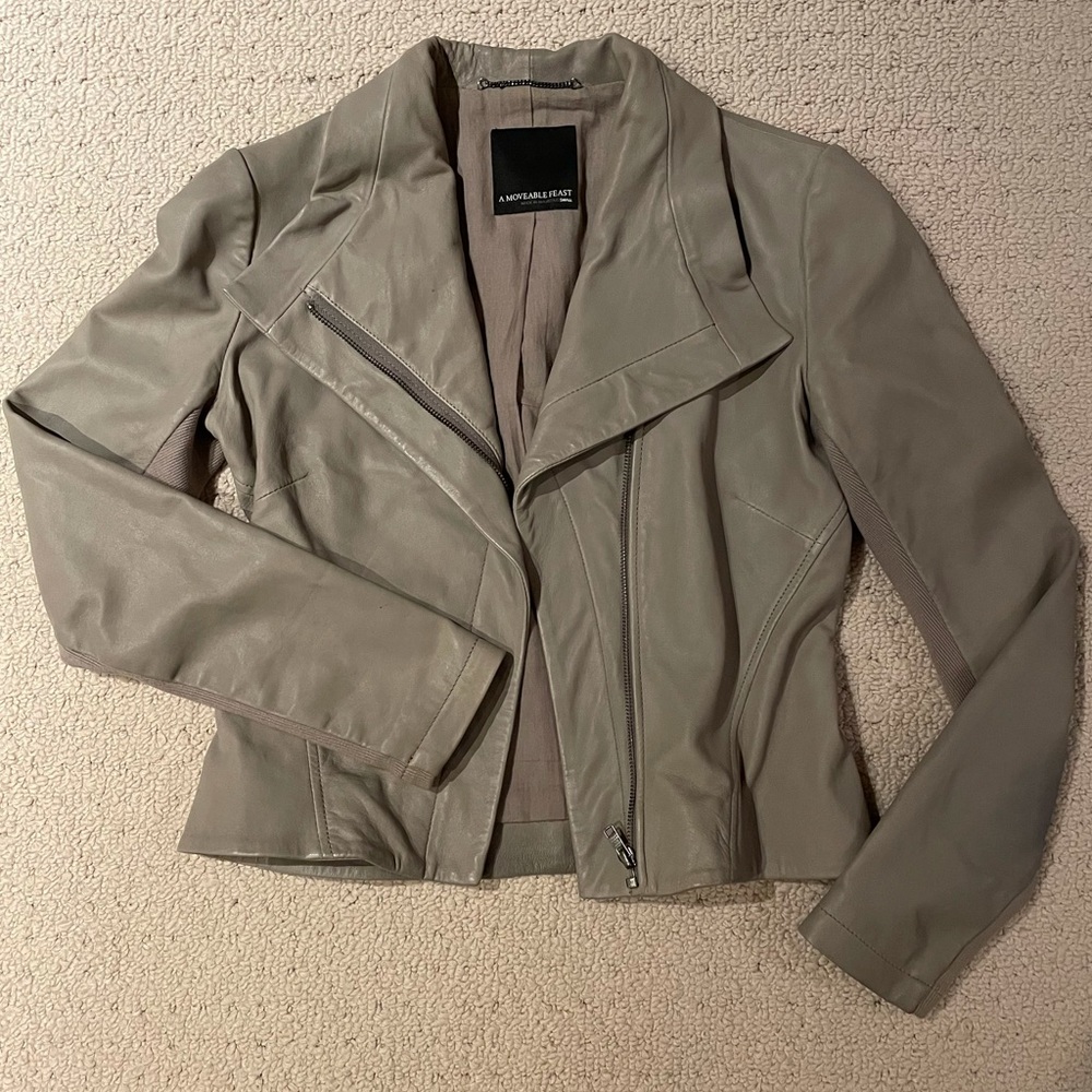 Aritzia • A Moveable Feast Leather Jacket • Small